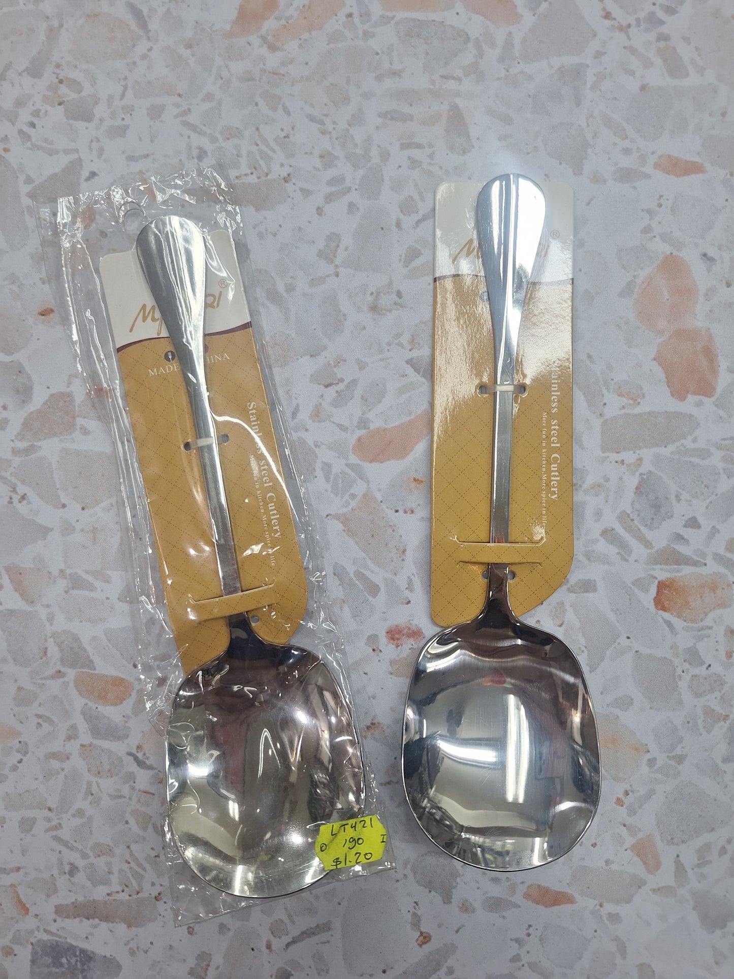 Cuchara de acero inoxidable