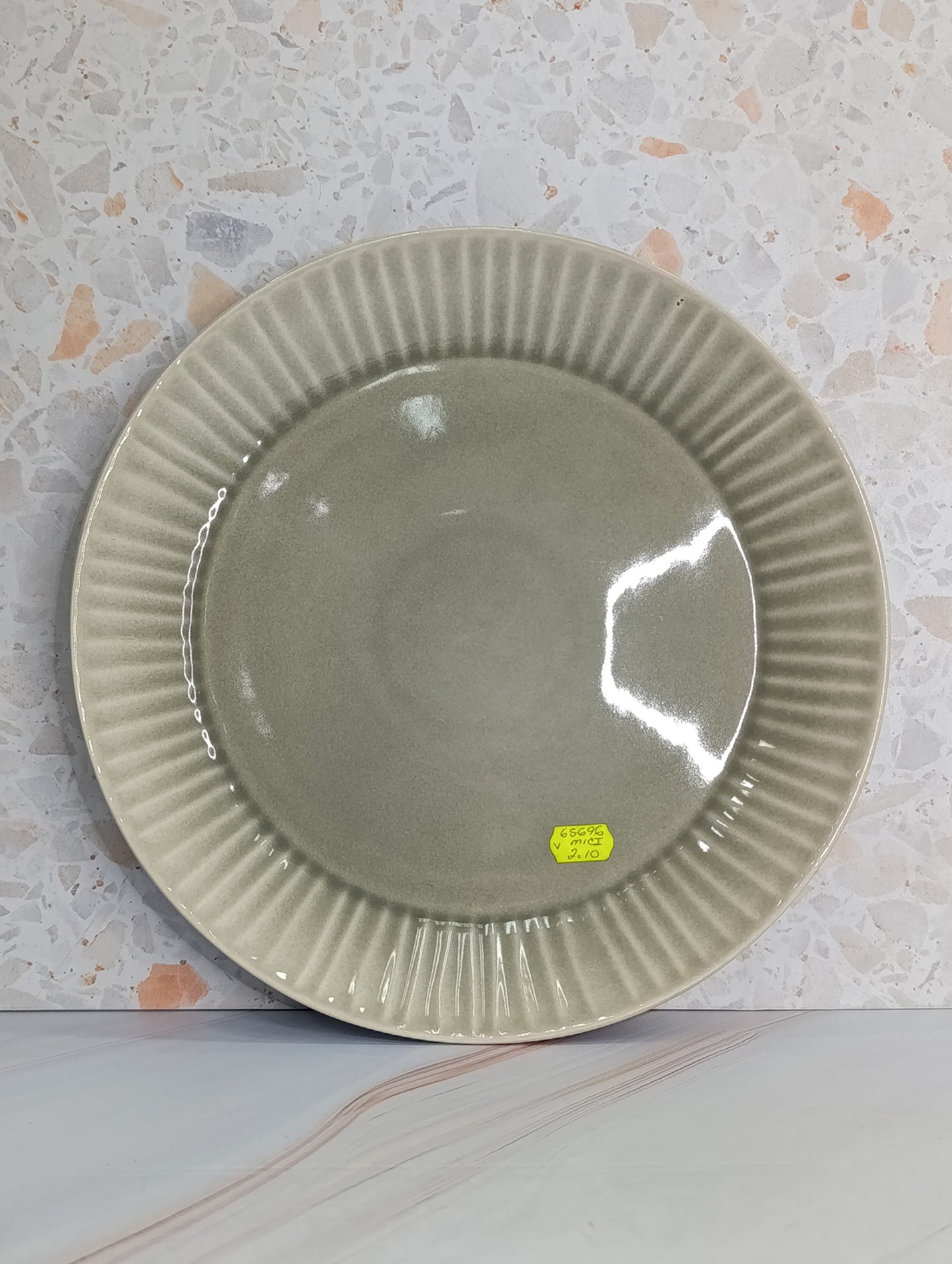 Plato Redondo